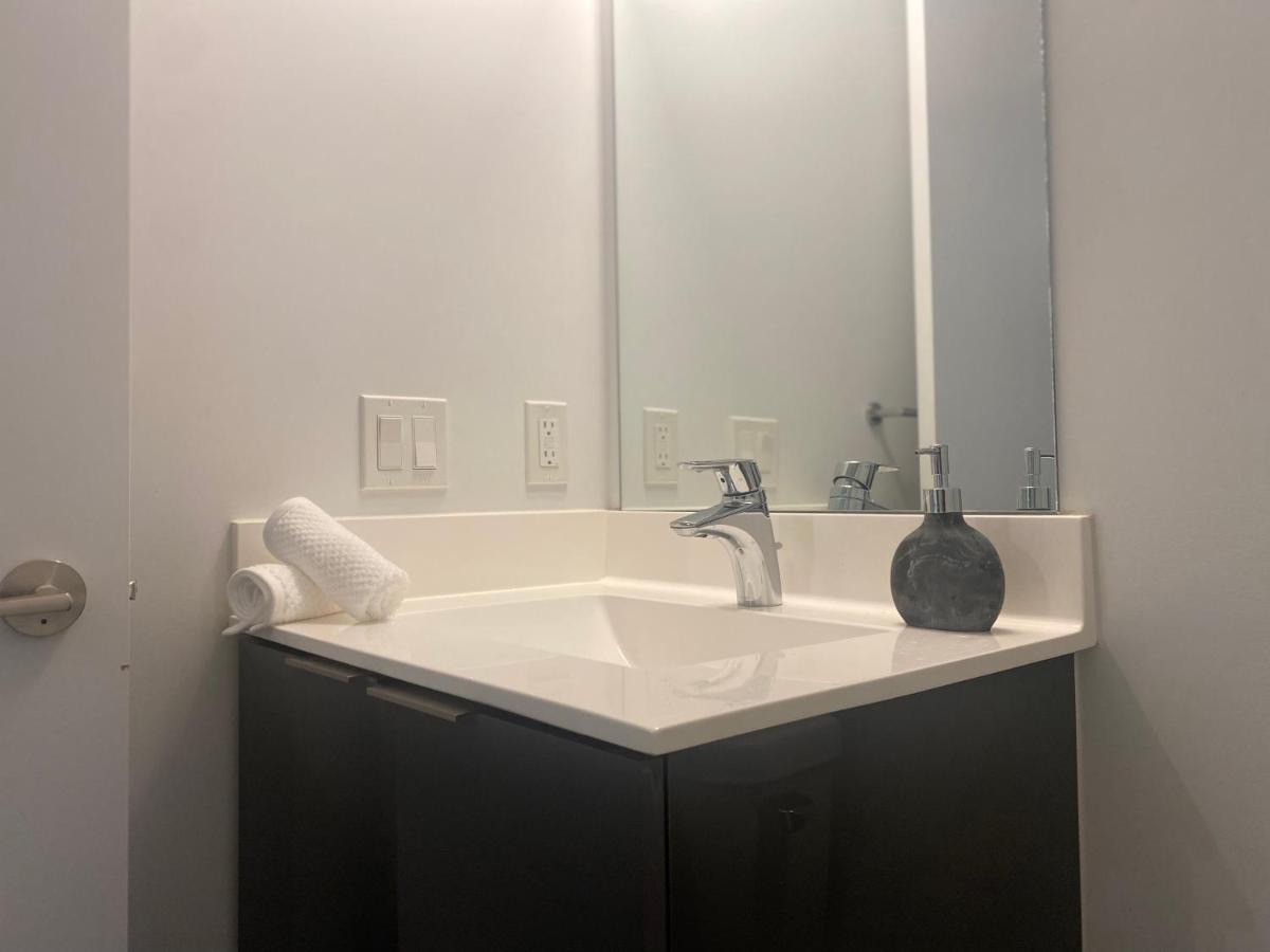1 Bedroom Waterfront Condo Toronto Exteriör bild