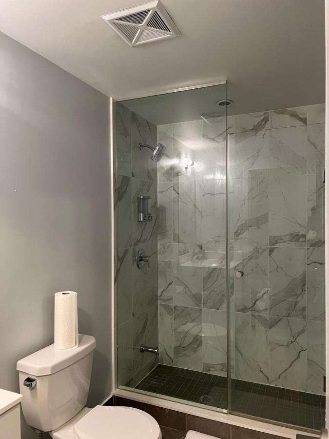 1 Bedroom Waterfront Condo Toronto Exteriör bild